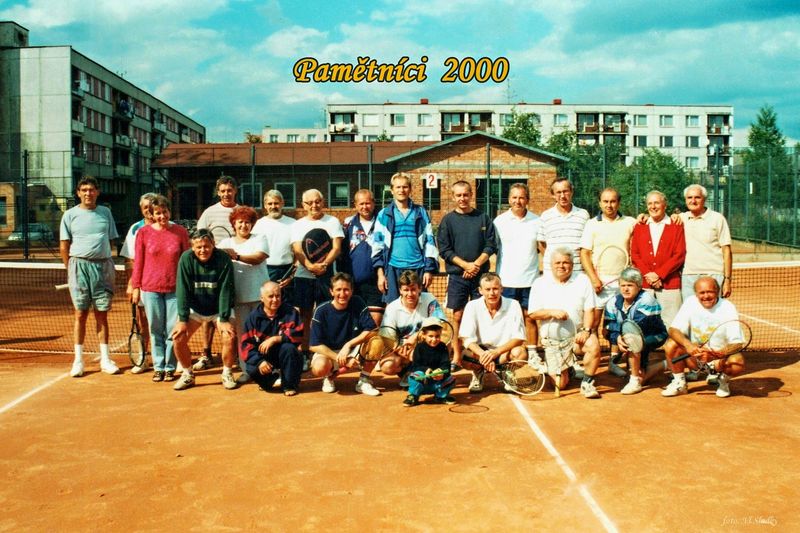 2000-Pamětníci.jpg