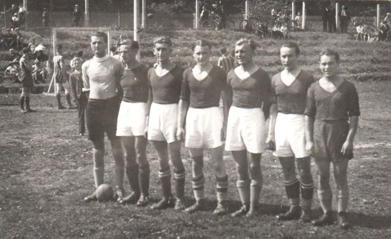 házená Smiřice 1942 muži řada.jpg