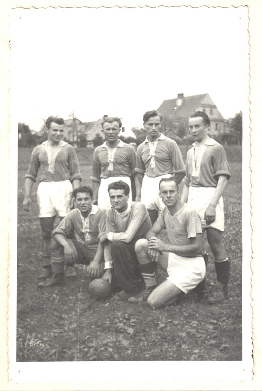 házená Smiřice 1943 muži.jpg