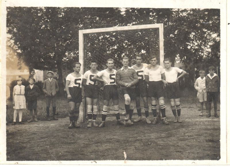 házená Sokol 1932 muži.jpg